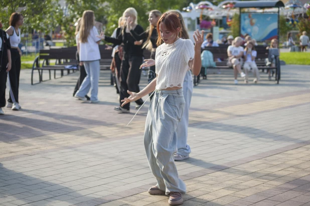 K-pop random dance в парке «Центральный».