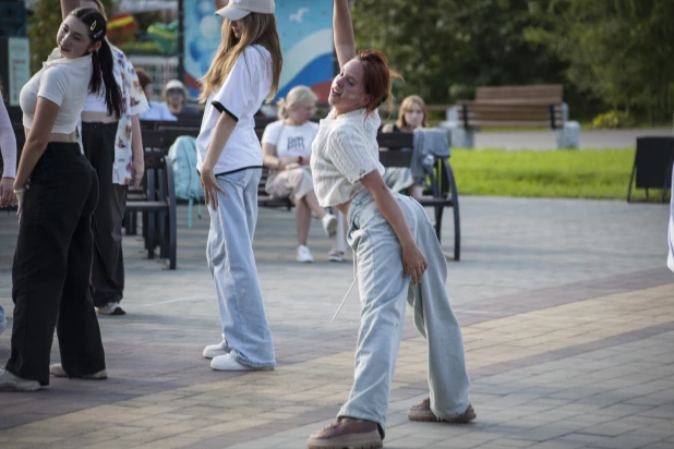 K-pop random dance в парке «Центральный».