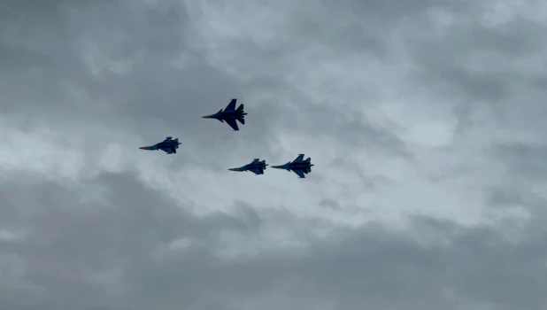 Полетели! Захватывающее авиашоу "Русских витязей"