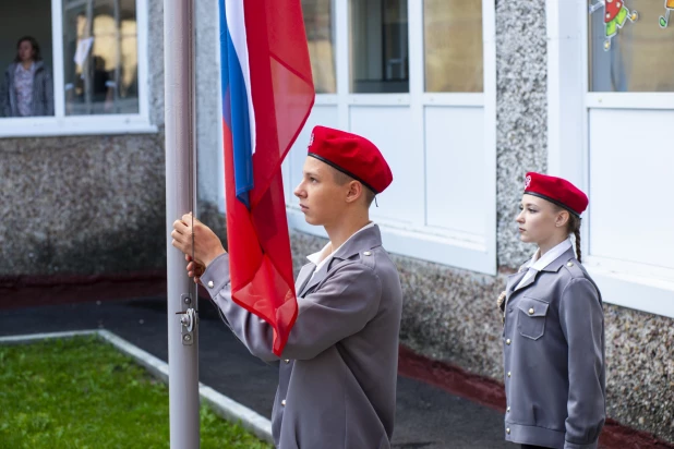 Торжественные линейки в честь Дня знаний прошли в Барнауле.