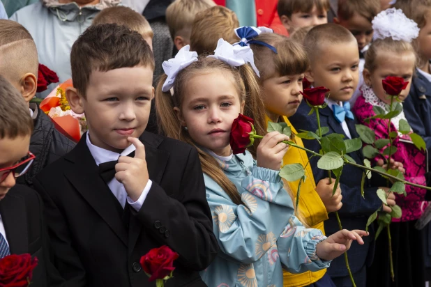 Торжественные линейки в честь Дня знаний прошли в Барнауле.