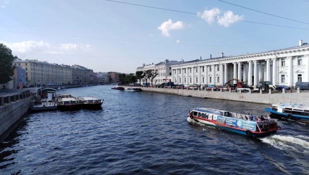 Санкт-Петербург.