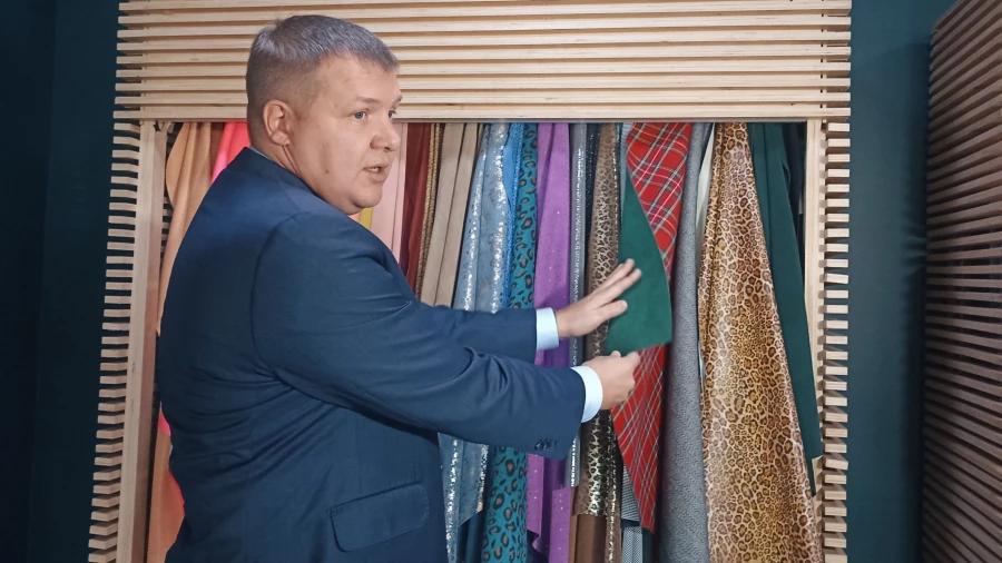 На заводе «Русская кожа Алтай». На заводе «Русская кожа Алтай».