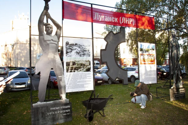 Открытие Второго театрального фестиваля "Здравствуйте, люди!" в Барнауле