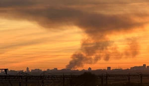 Дым от пожара в Барнауле видно в Новоалтайске.