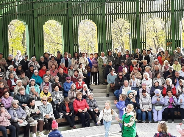 Концерт в Изумрудном парке. 