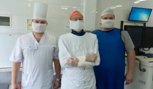 Алтайские врачи изобрели уникальный имплант для пациентов с тяжелыми переломами