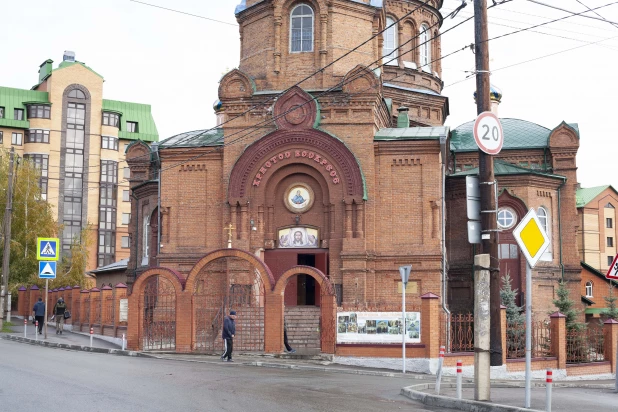 Покровский кафедральный собор, Барнаул.