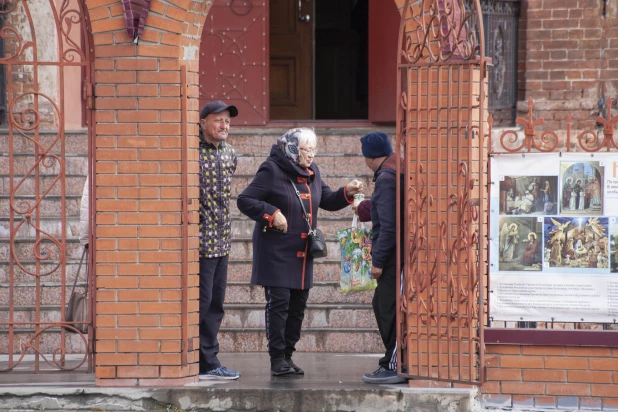 Покровский кафедральный собор, Барнаул.