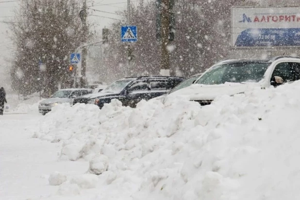 Осенний снег в Барнауле в разные годы.