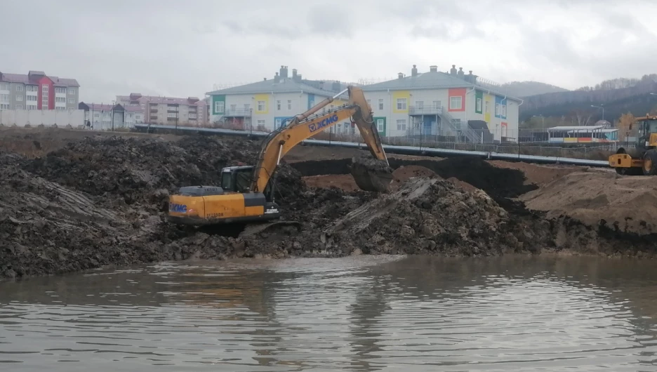 Подготовка строительной площадки под апарт-отель в Белокурихе.