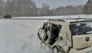 Автозак с заключенными перевернулся под Новосибирском 