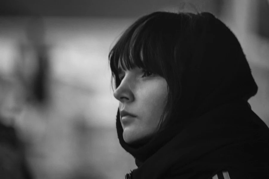 Красивые и интересные люди ходят по Барнаулу.