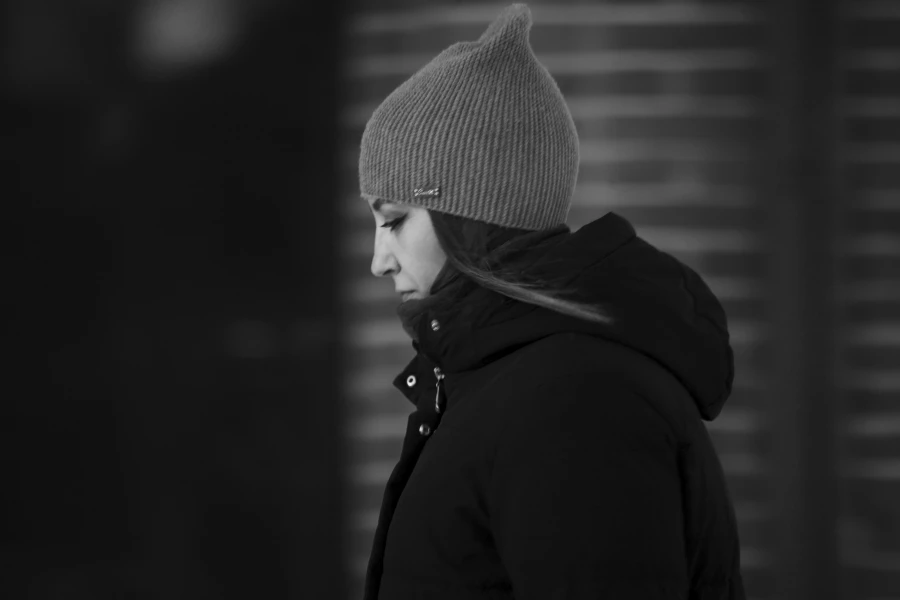 Красивые и интересные люди ходят по Барнаулу.