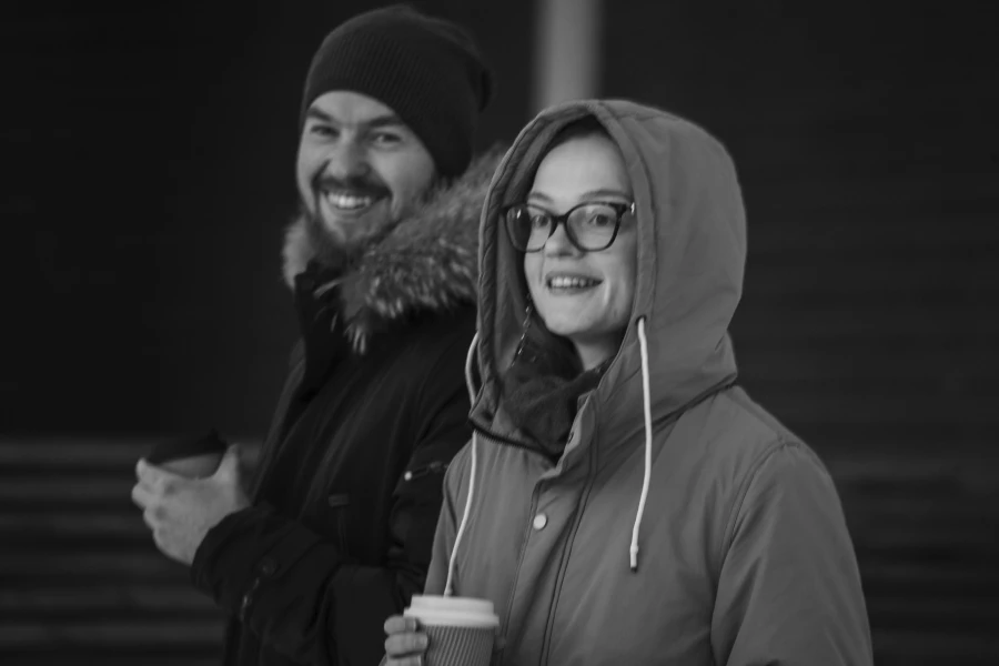 Красивые и интересные люди ходят по Барнаулу.