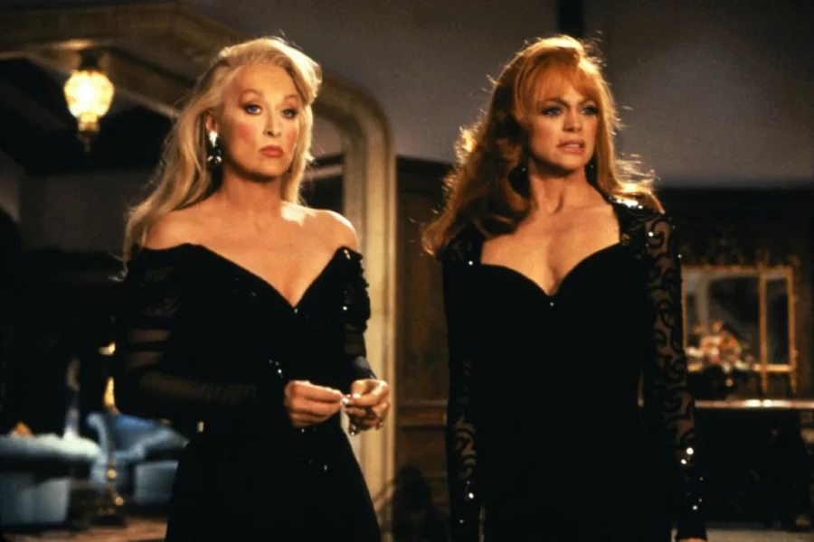 Смерть ей к лицу (Death Becomes Her).