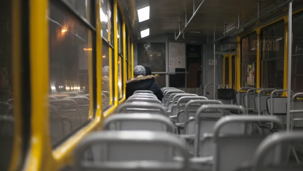 Атмосфера общественного транспорта в Барнауле, 2024.