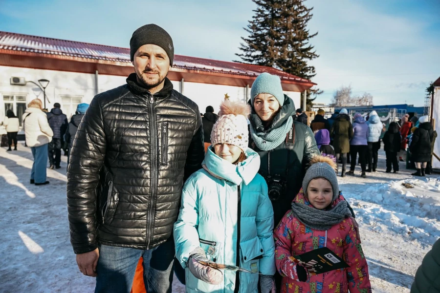 Алтайский шинный комбинат провел новогодний праздник для детей сотрудников.