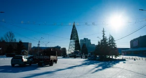 Демонтаж зимнего городка на площади Сахарова 