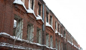 Дом купца Поскотинова (ул. Мало-Олонская, 21), февраль 2025.  