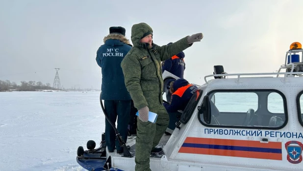 Два судна на воздушной подушке столкнулись на Волге.