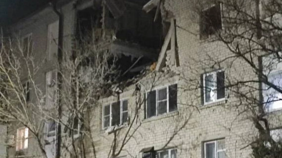 Два этажа обрушились в многоквартирнике Краснодарского края.