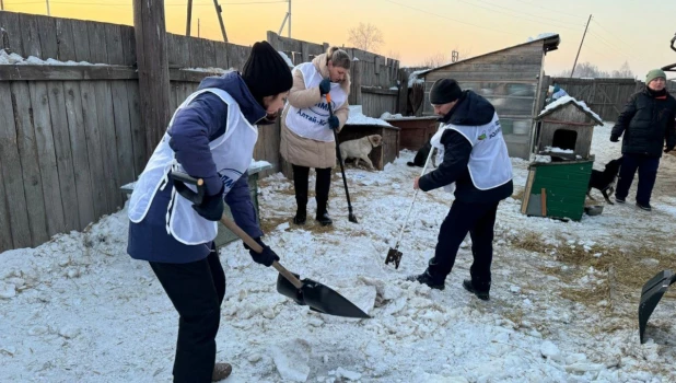 Волонтеры Алтай-Кокса и фонда «Милосердие» провели благотворительную акцию.