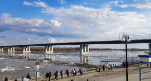В Барнауле начался долгожданный ледоход. 