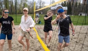 Тренировка по пляжному теннису в Барнауле.