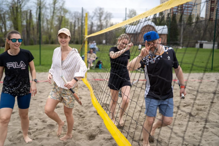 Тренировка по пляжному теннису в Барнауле.
