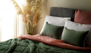 Кровать, спальня.