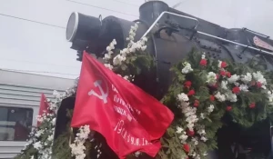 Ретропоезд «Эшелон Победы» прибыл в Барнаул.