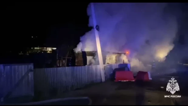 Пожар в алтайском селе.