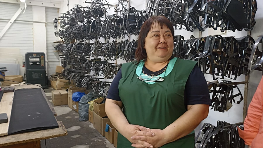 Производство на обувном заводе «Альфа» в Барнауле.