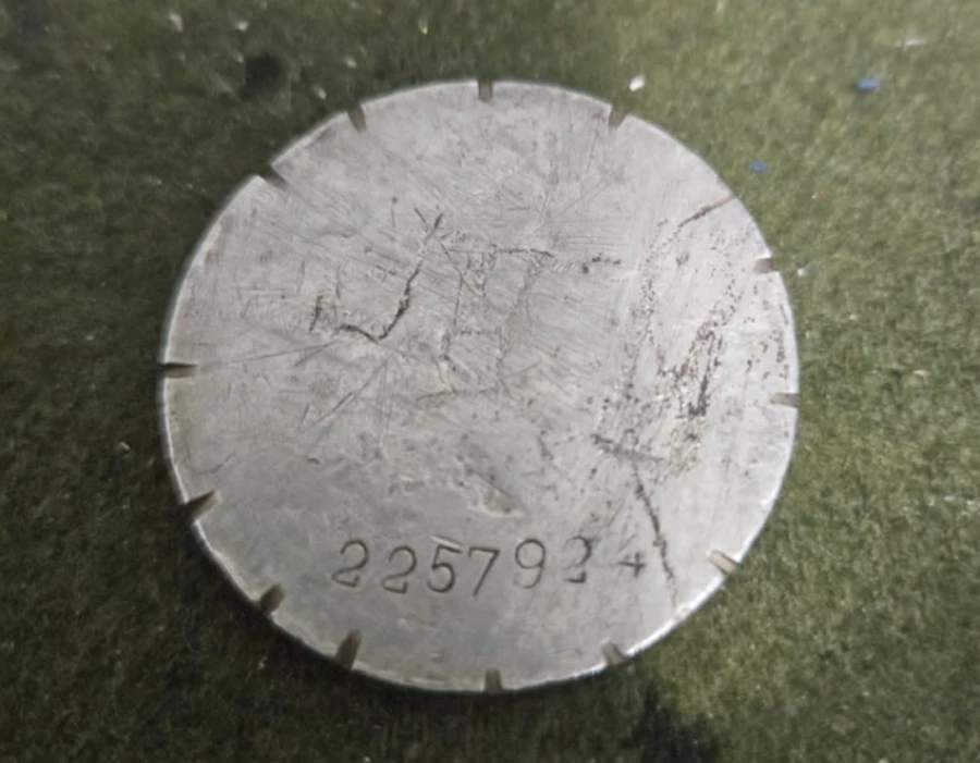 Потерянную десятки лет назад медаль рядового Якова Дорохина вернули дочери. 