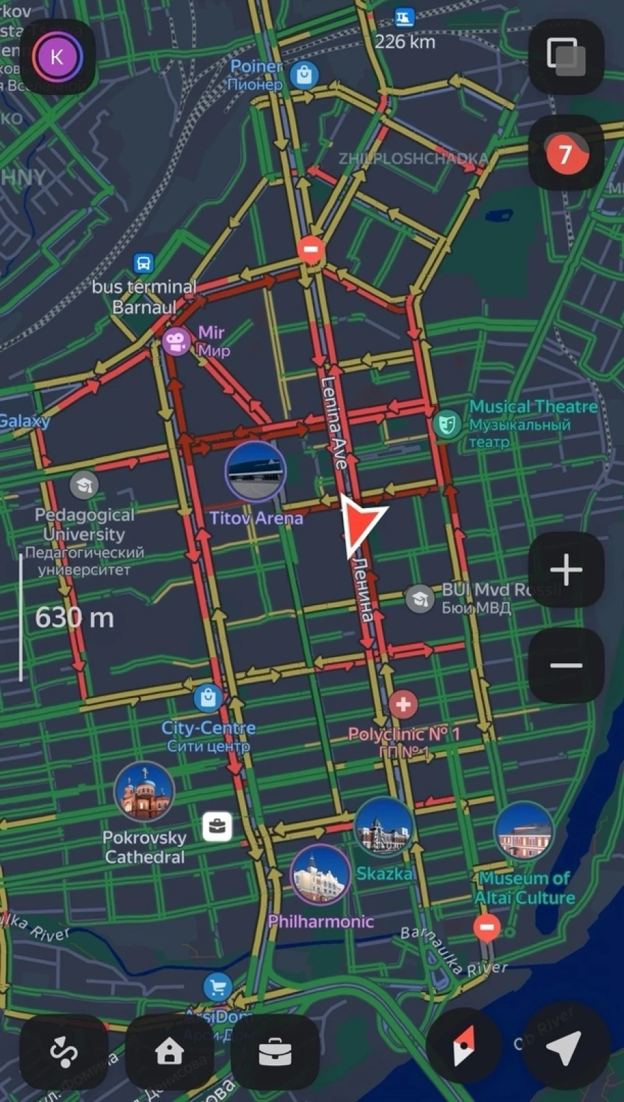 В Барнауле образовались семибалльные пробки.