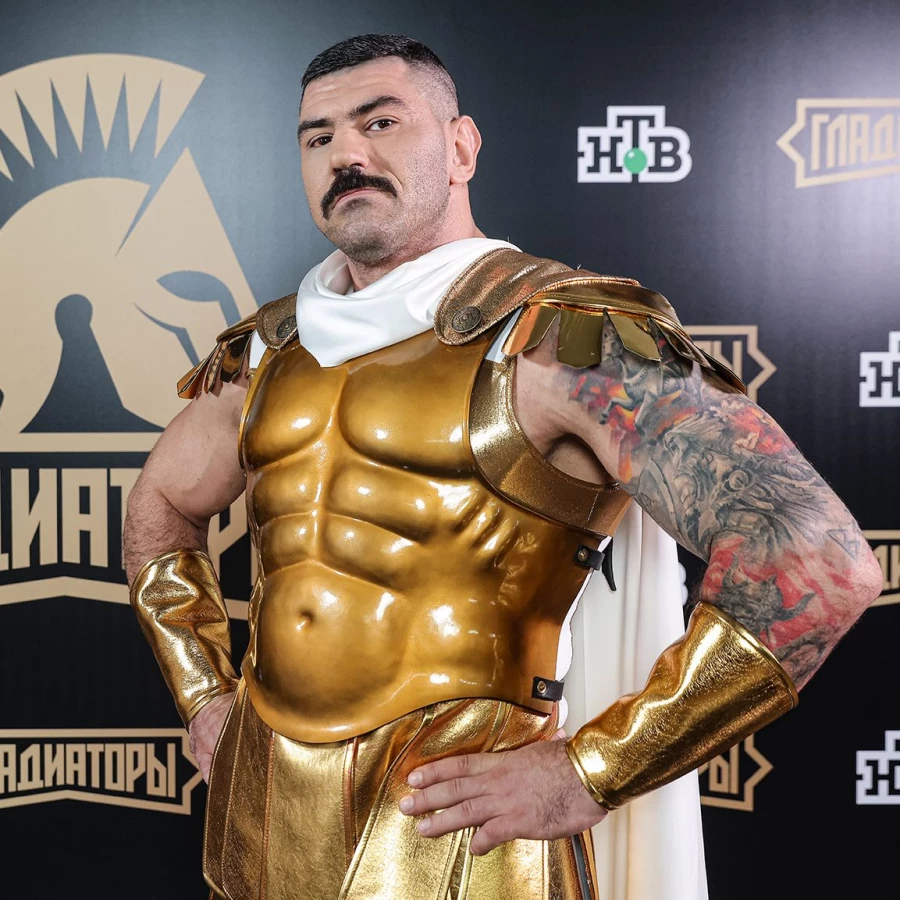 Спортивно-развлекательное шоу &quot;Гладиаторы&quot;.