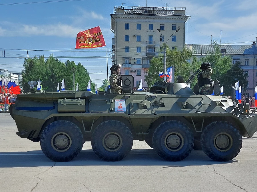 Парад в День Победы в Барнауле — 2025.