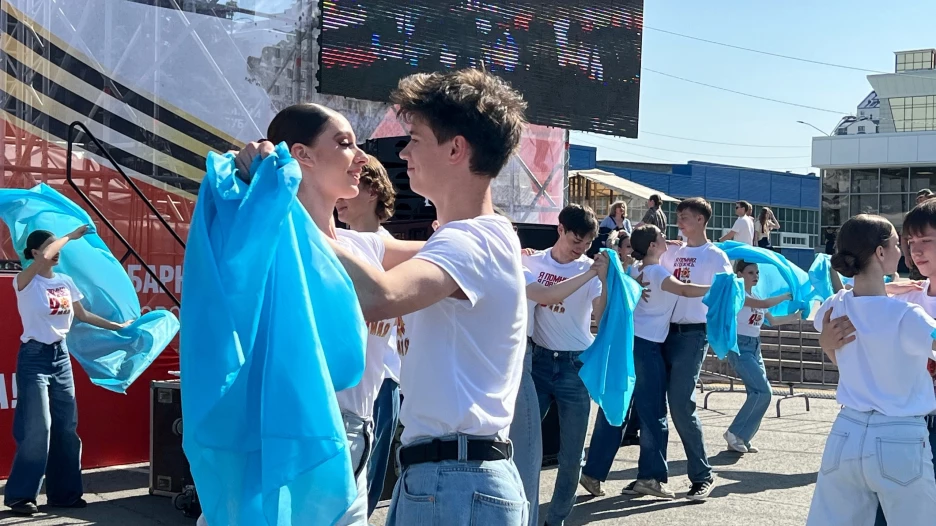 Концерт на пл. Сахарова в День Победы — 2025.