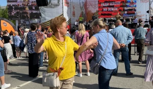 Концерт на пл. Сахарова в День Победы — 2025.