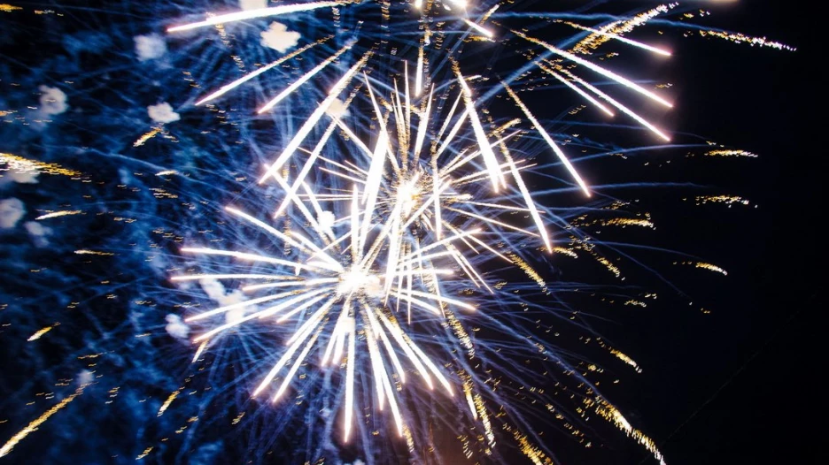 Салют в Барнауле, 9 мая 2025 года