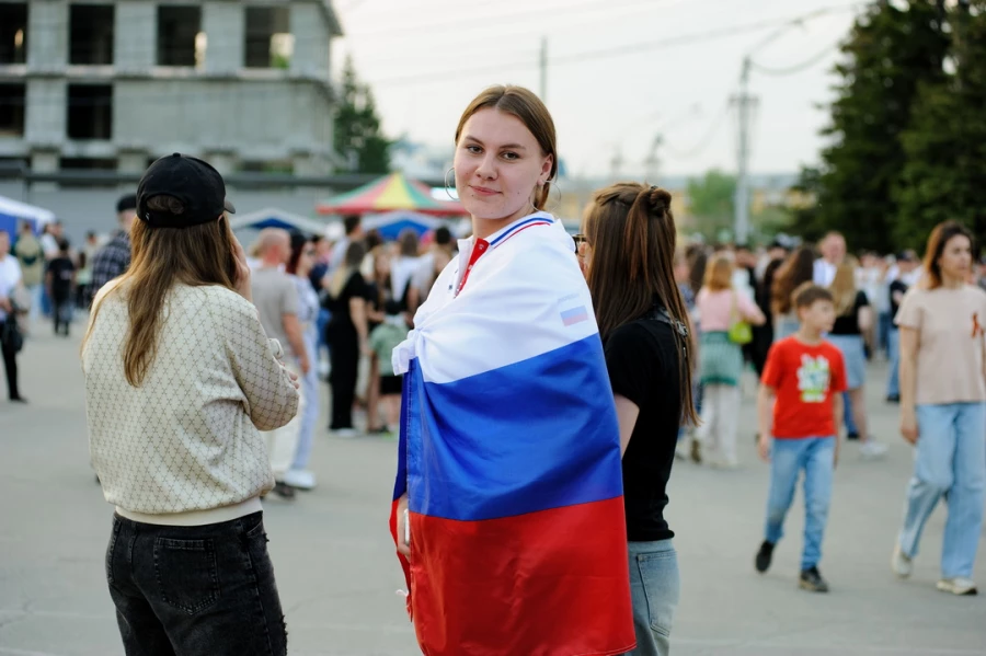 Как в Барнауле прошло 9 мая 2025 года. Площадь Сахарова.