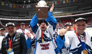 Хоккеисты из Бочкарей выиграли золото в финале Лиги будущих чемпионов 40 .