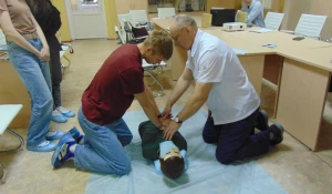 Мастер-класс по оказанию первой помощи при остановке сердца в Центре общественного здоровья