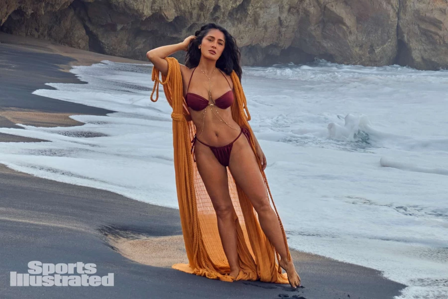 Сальма Хайек для Sports Illustrated Swimsuit.
