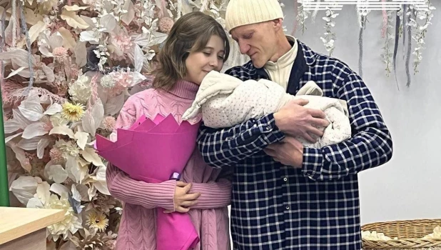 Родился Мир-Святомир-Владимир