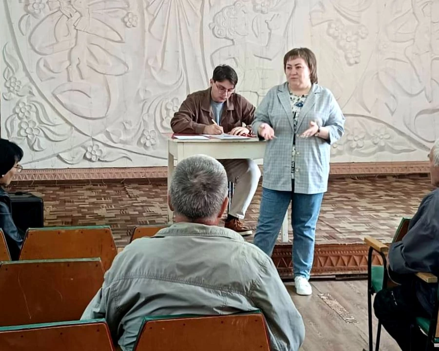 Евгения Боровикова провела личные приёмы граждан в населённых пунктах Каменского района.