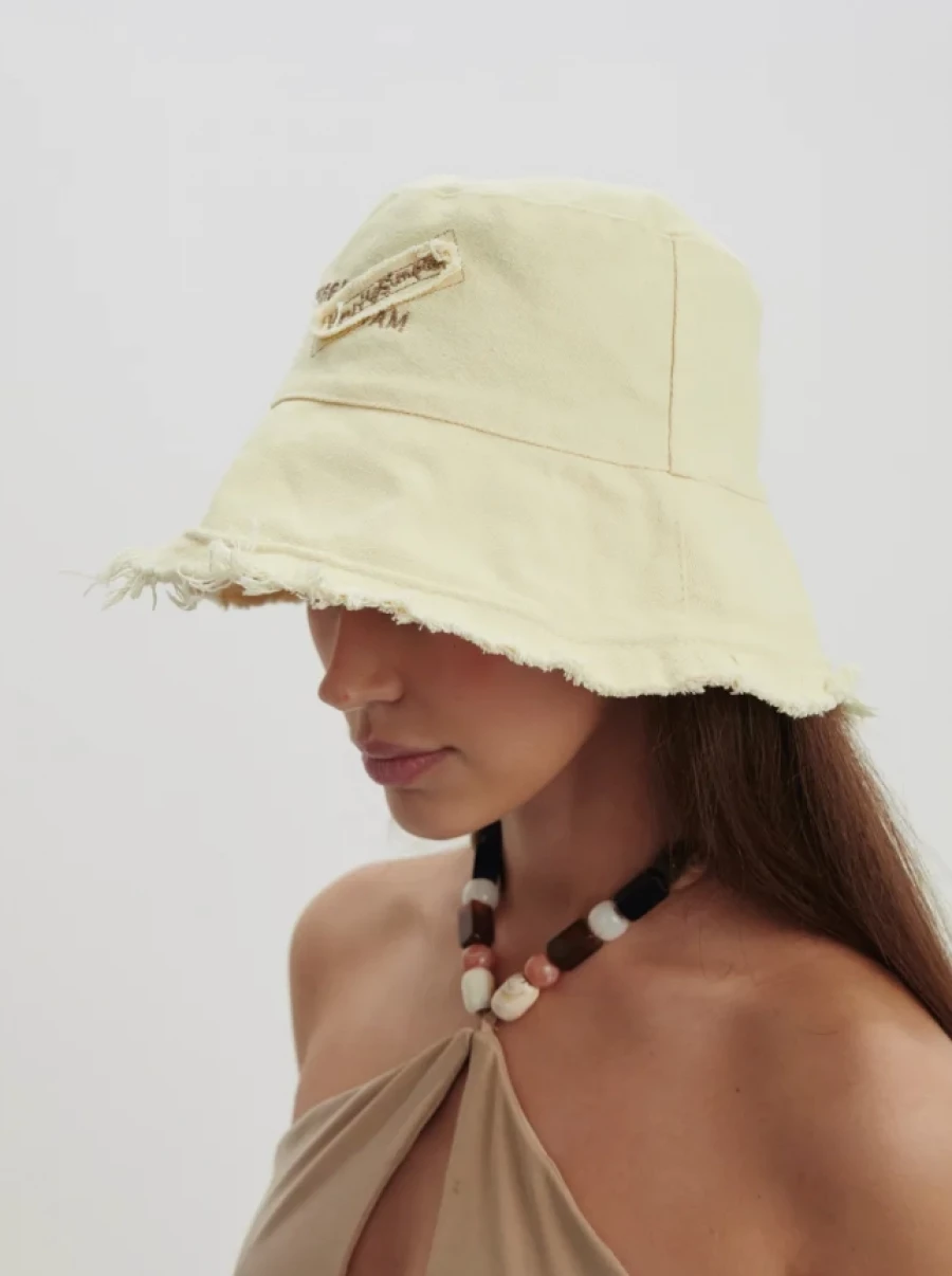 Тренды головных уборов этого лета 