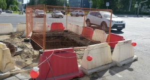 Продолжается реконструкция водопровода на пр. Социалистическом