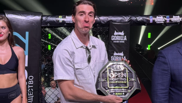 Сергей Шубенков на турнире по MMA Open FC 53